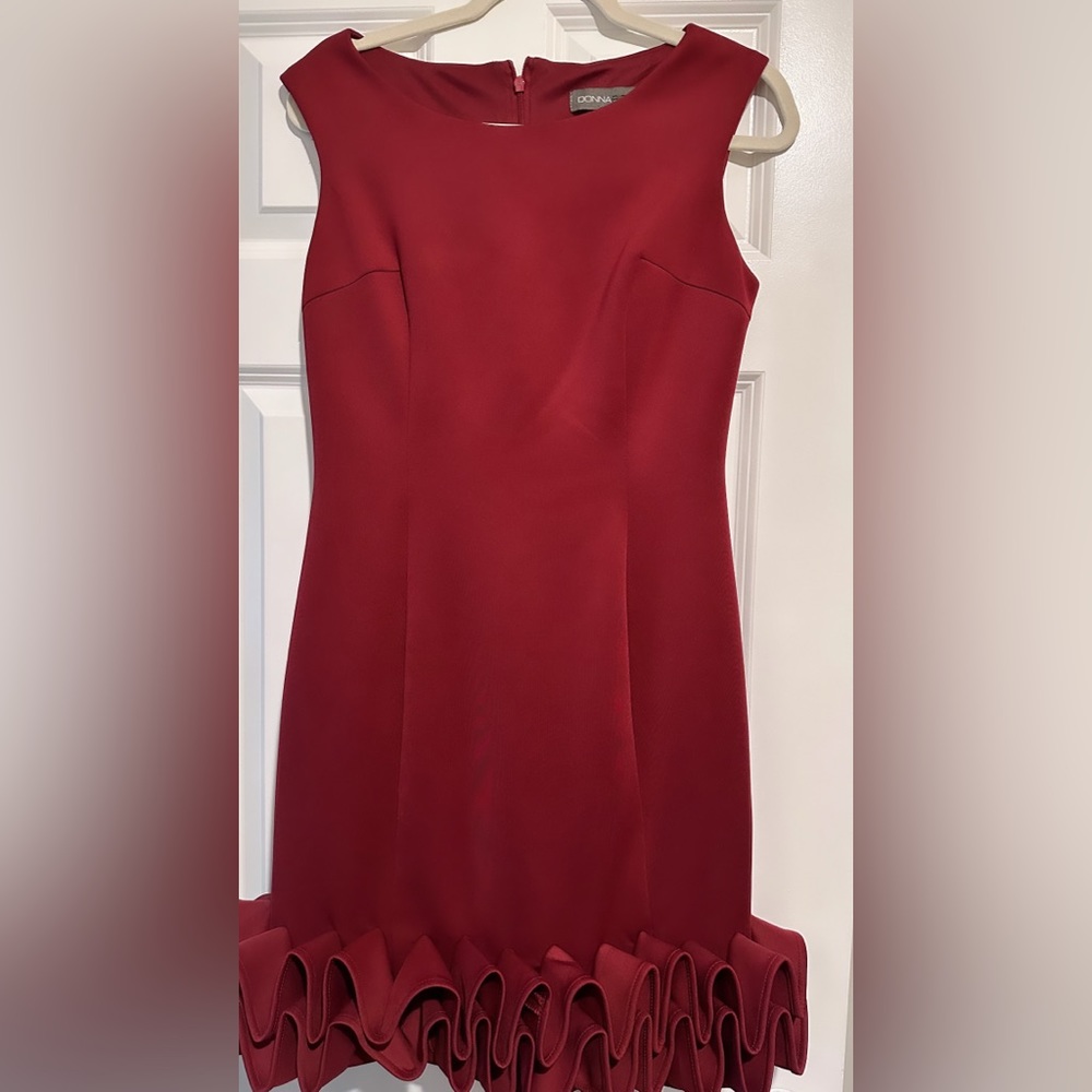 Donna Ricco Women's Cupcake Hem Scuba Sheath Dress